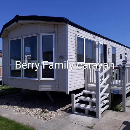 Caravan On Golden Palm Ml50 Chapel St Leonards Villa Exterior photo