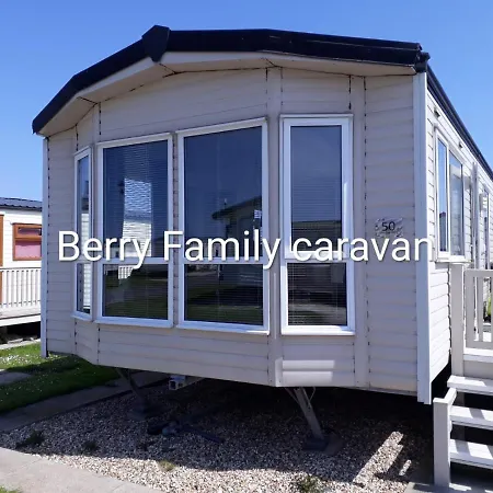Caravan On Golden Palm Ml50 Chapel St Leonards Villa Exterior photo