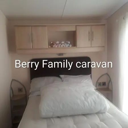Caravan On Golden Palm Ml50 Chapel St Leonards Villa Exterior photo