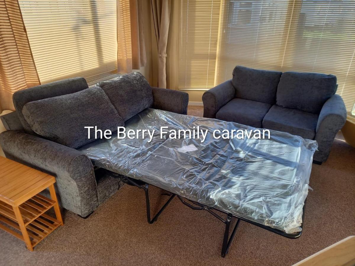 Caravan On Golden Palm Ml50 Holiday home *