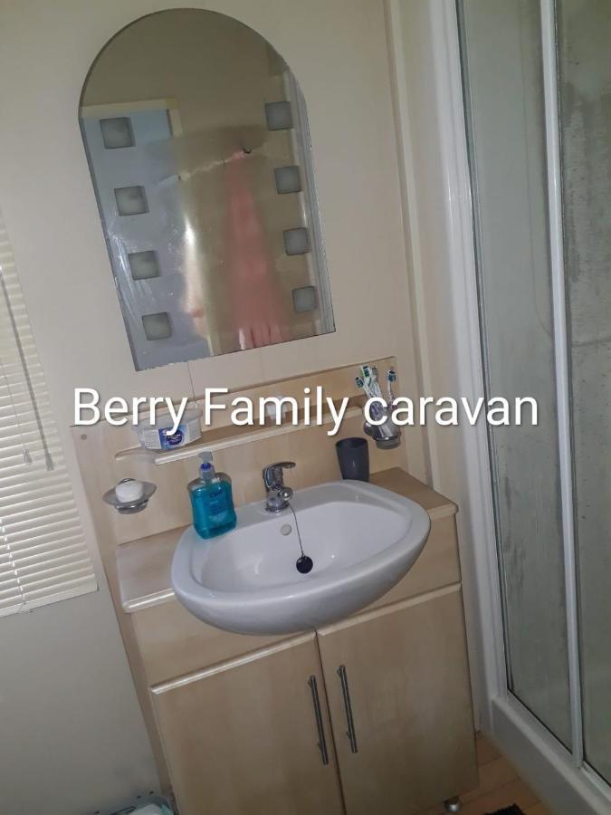 Caravan On Golden Palm Ml50 Holiday home